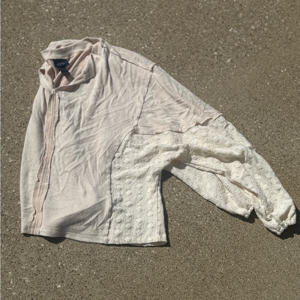 Buckle Women's Blouse in Light Pink and Cream